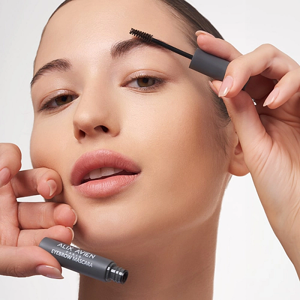 Gel pentru sprancene eyebrow mascara