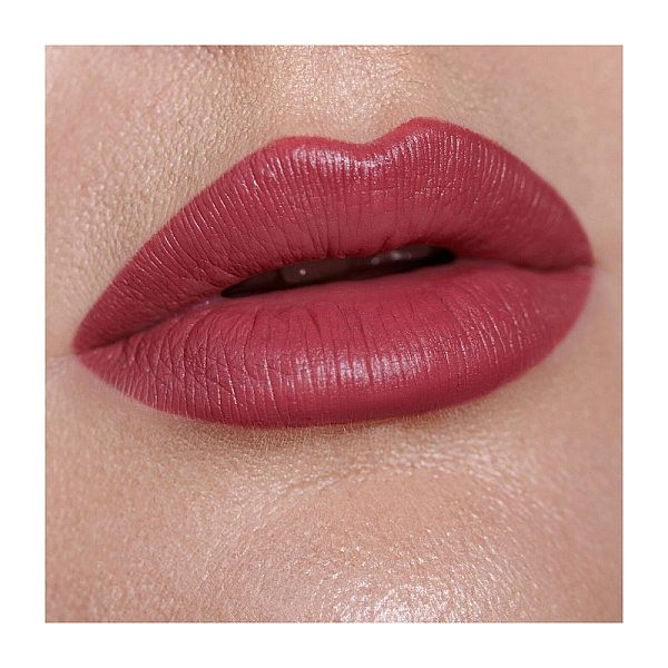 Creion de buze long lasting