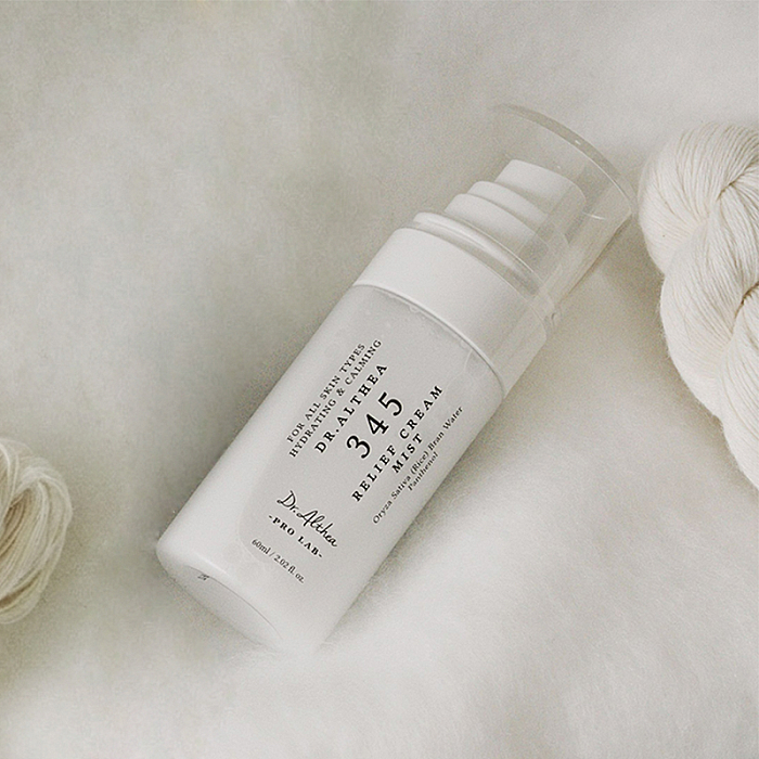 Spray de fata hidratant cu pantenol si acid hialuronic 345 Relief Cream Mist
