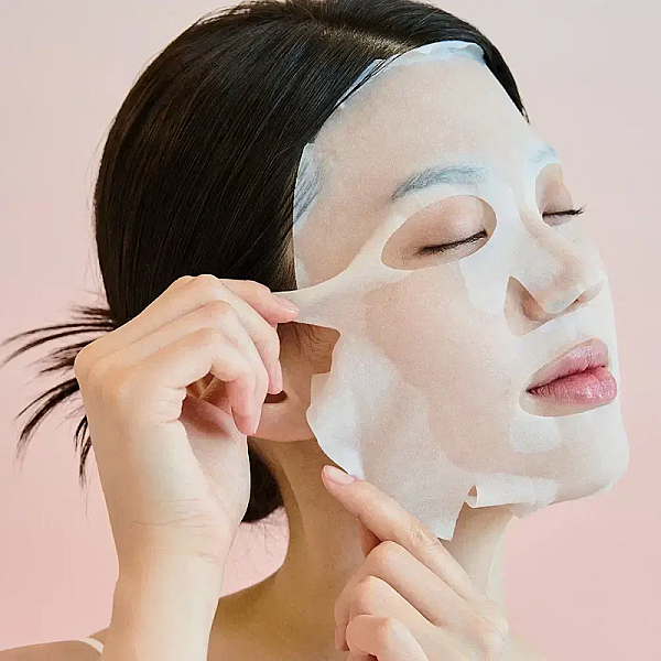 Masca pentru minimizarea porilor cu acid succinic Madagascar Centella Poremizing Clarifying
