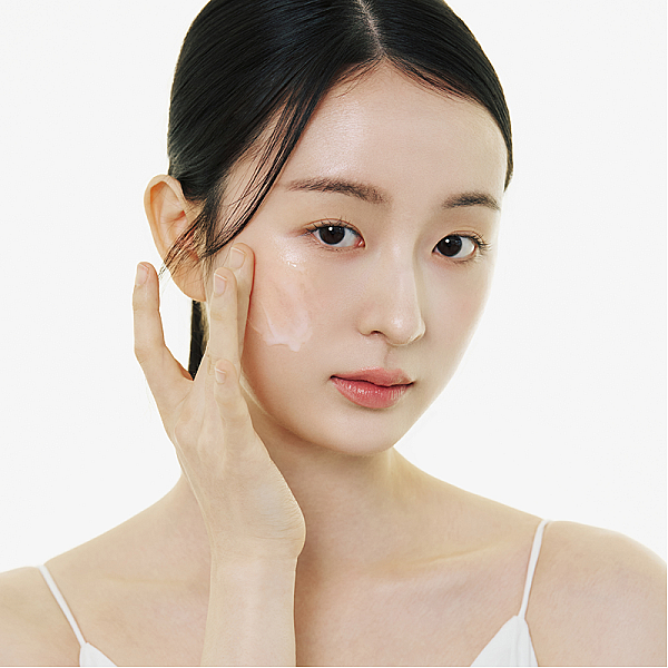 Ser concentrat cu acid hialuronic si 10% Matrixyl 3000 Lab in Nature Madagascar Centella Boosting Shot Ampoule
