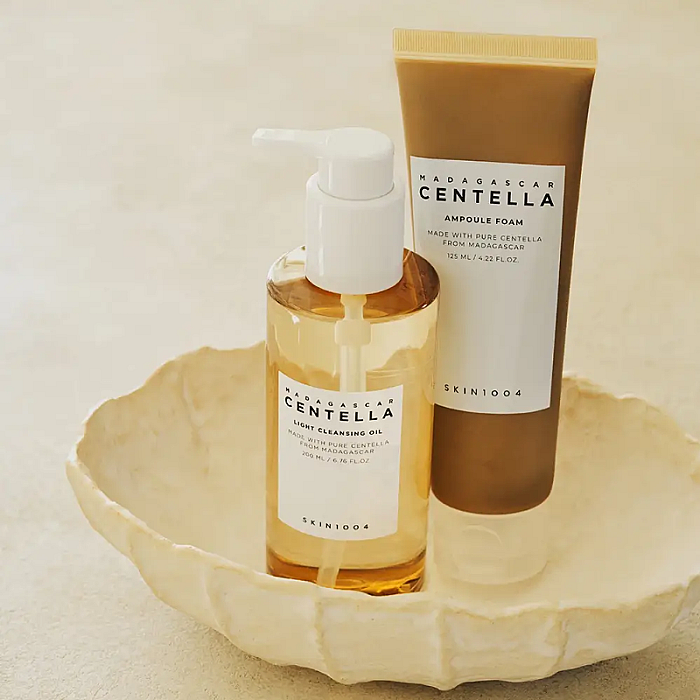 Set pentru dubla curatare a tenului Madagascar Centella Double Cleansing Duo