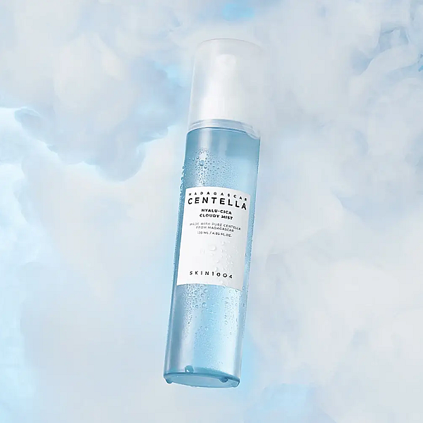 Spray hidratant si calmant cu acid hialuronic Madagascar Centella Hyalu-Cica Cloudy