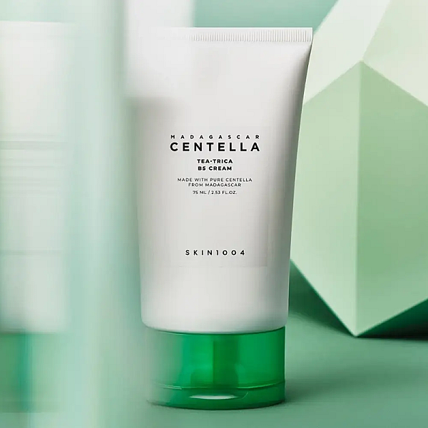 Crema hidratanta si calmanta cu arbore de ceai Madagascar Centella Tea-Trica B5 Cream