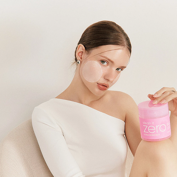Dischete tonice hidratante cu acid hialuronic Clean It Zero Pink Hydration Toner Pad