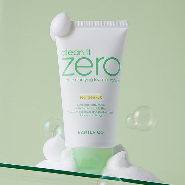 Spuma de curatare pentru pori dilatati cu argila Clean It Zero Pore Clarifying