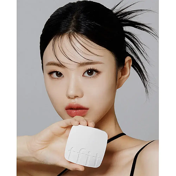 Fond de ten cu efect mat Layering Fit Cover Cushion