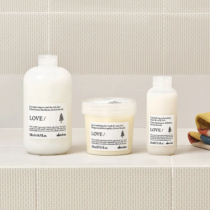 Balsam de curatare pentru parul cret si ondulat LOVE CURL Co-Wash